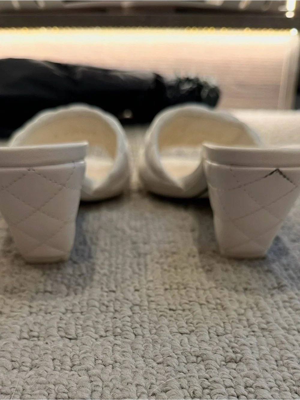 Authentic CHANEL Cream Quilted Lambskin CC Mule Heel 37.5 - Picture 5 of 5